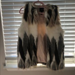 Forever 21 faux fur vest